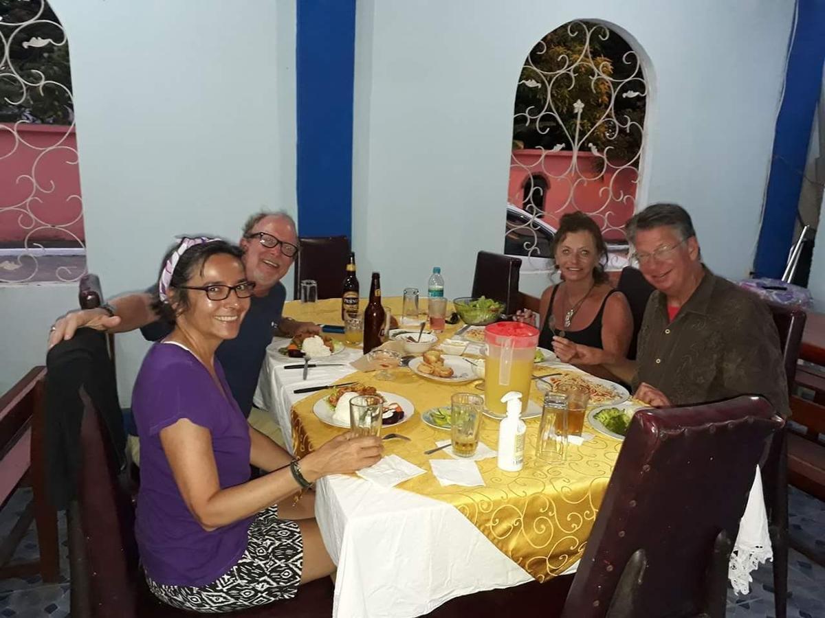 Hostal Aruba Atacames Zewnętrze zdjęcie